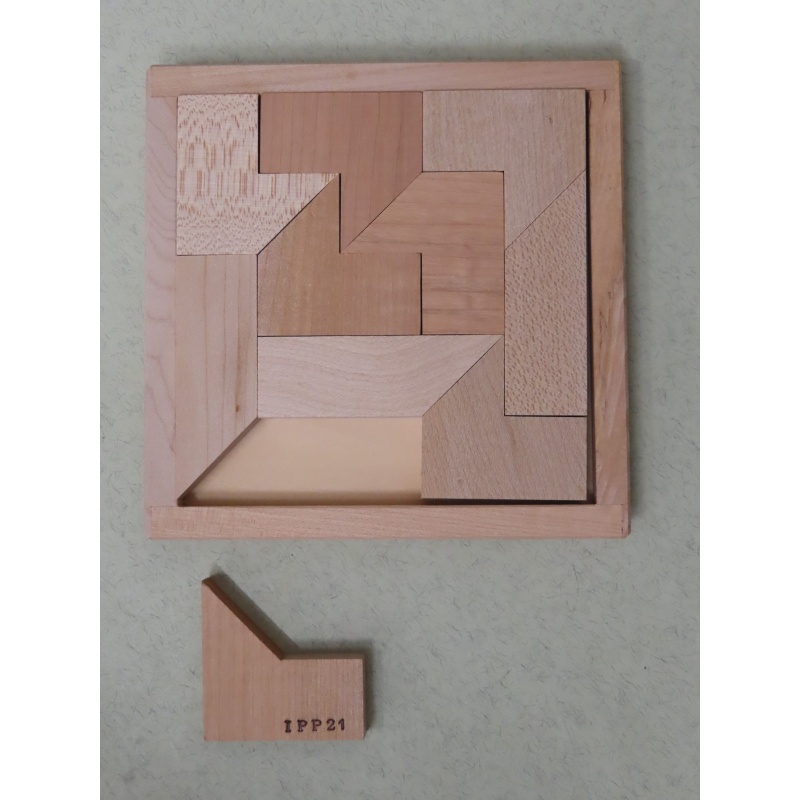 Pent-Half puzzle (IPP21 exchange)