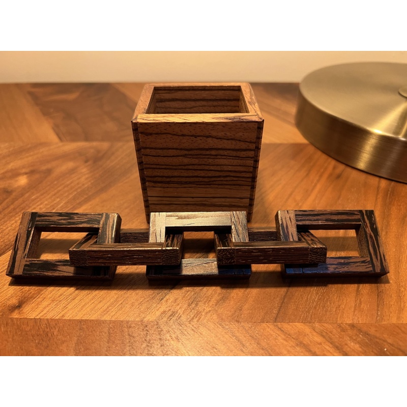 Chain Store (design by Pit Khiam Got, crafted by Cubic Dissection)