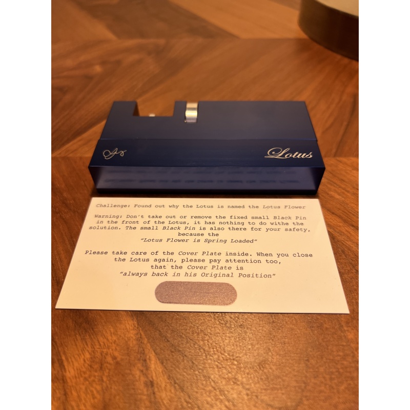 Lotus Flower Puzzle (by Will Strijbos)