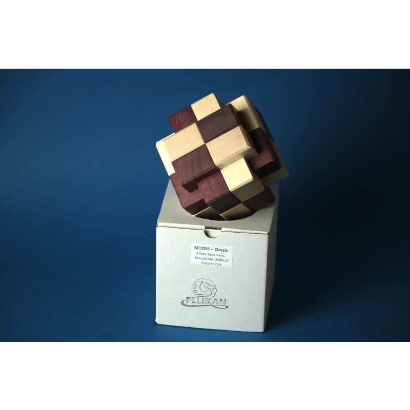 Moose by Alfons Eyckmans