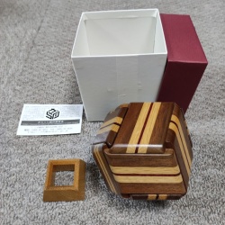 "12 Diamonds Box" Karakuri Box Hiroshi Iwahara