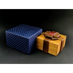 Box with a ribbon 3 - P-51 - Akio Kamei