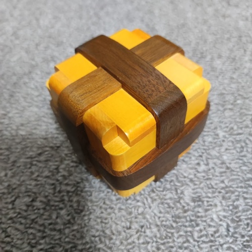 "PARCEL BOX" Karakuri Box Akio Kamei