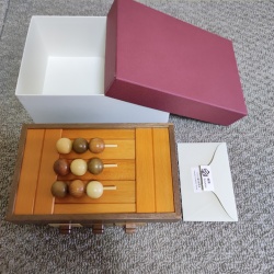 "Three color DANGO" Karakuri Box Hiroshi Iwahara