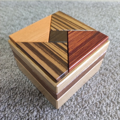 "Secret Base" Karakuri Box Hiroshi Iwahara.