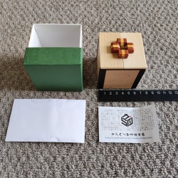 "Reversible box" Karakuri Box Shou Sugimoto