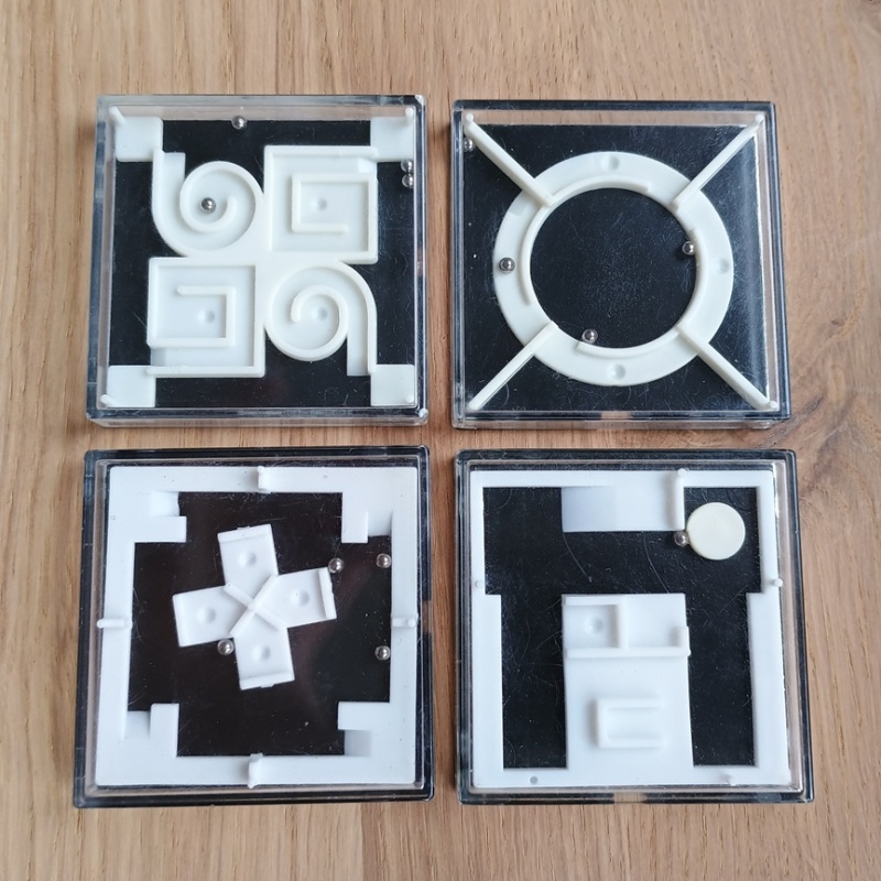 Vintage dexterity puzzles - set of 4