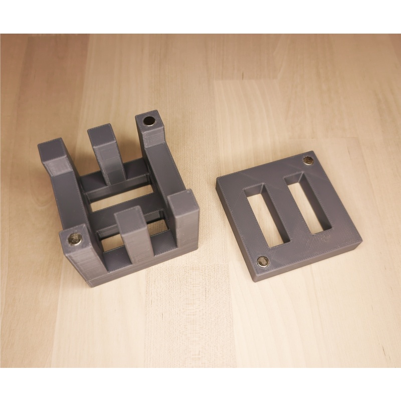 4 Prisoners, by Lucie Pauwels