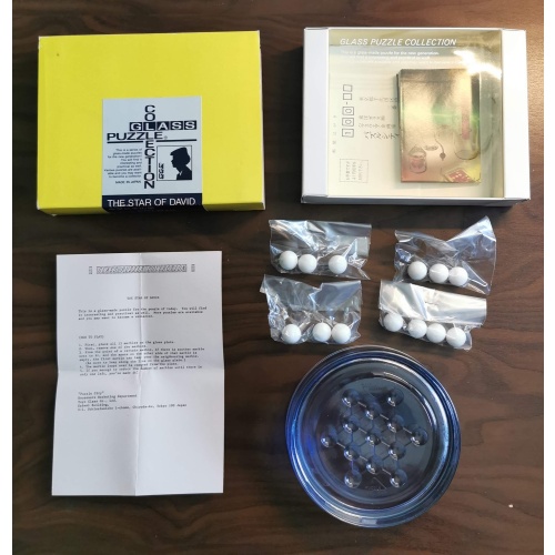 THE STAR OF DAVID by Toyo Glass