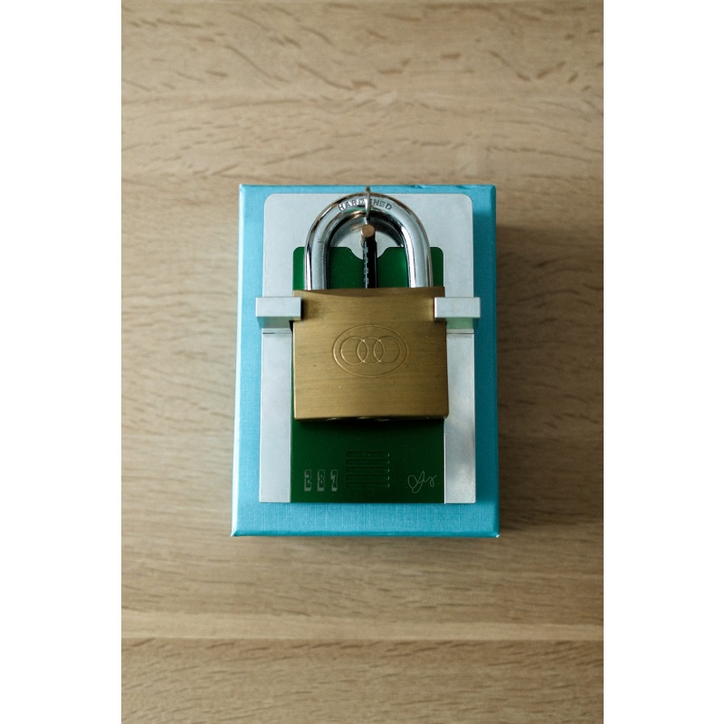 Butterfly Lock