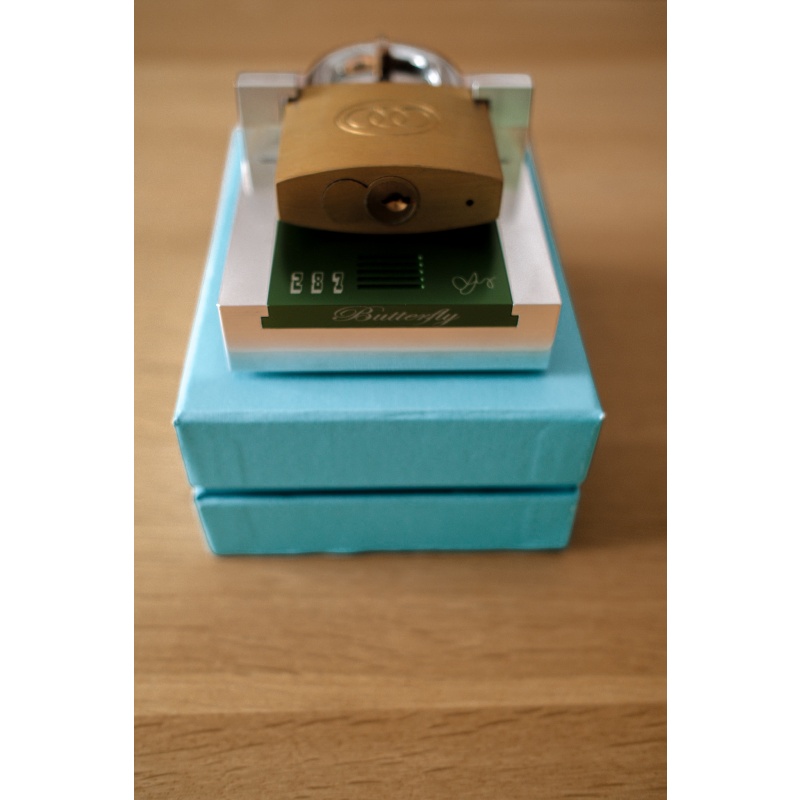 Butterfly Lock