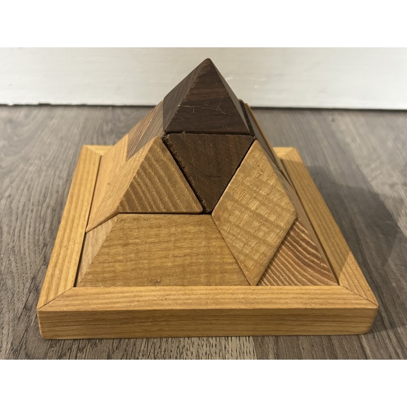 Pyrra Pyramid Puzzle