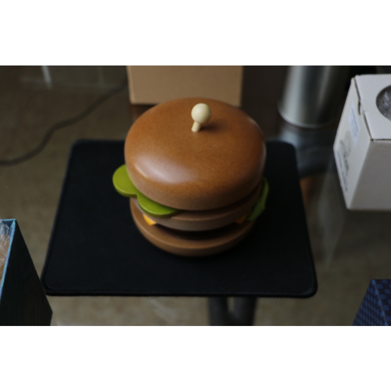 Karakuri Hamburger by Akio Kamei