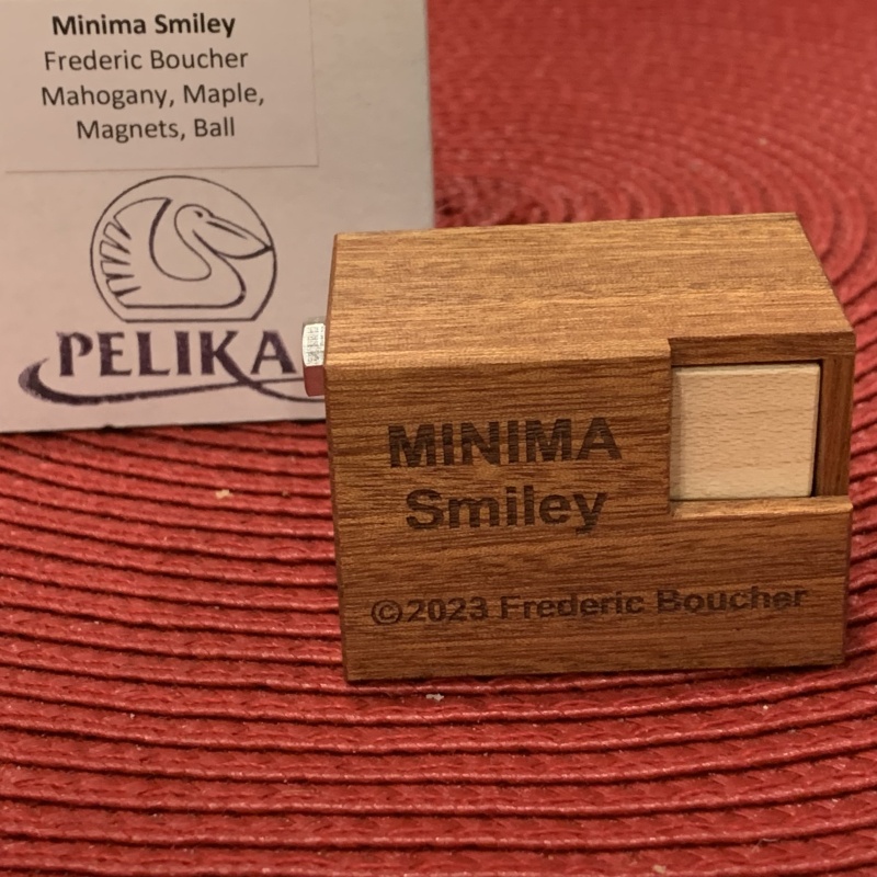 Minima Smiley - Boucher