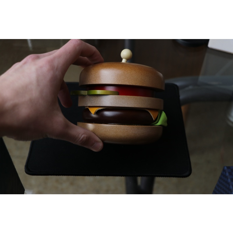 Karakuri Hamburger by Akio Kamei