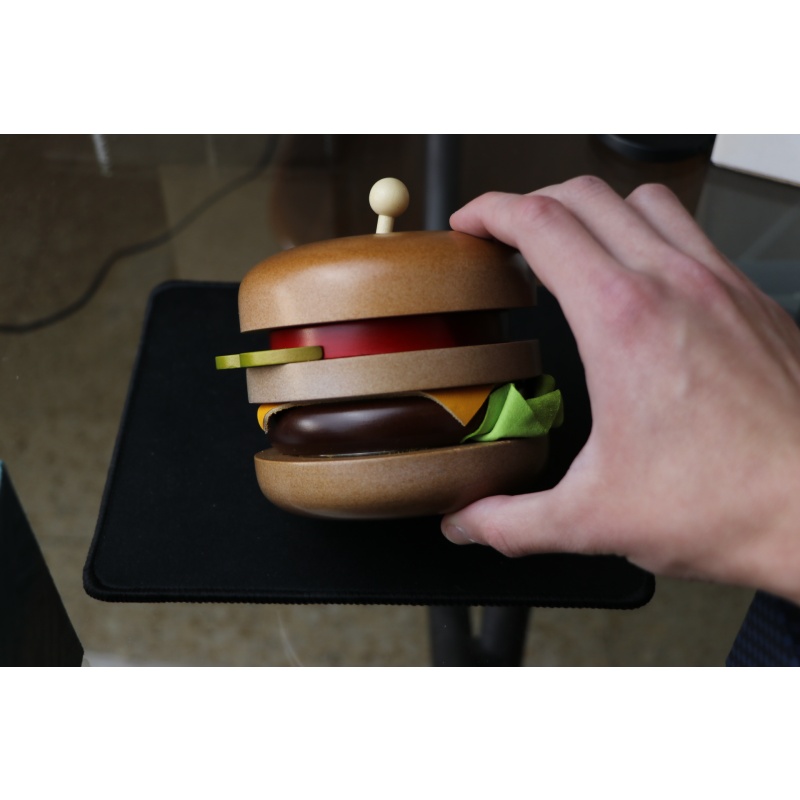 Karakuri Hamburger by Akio Kamei