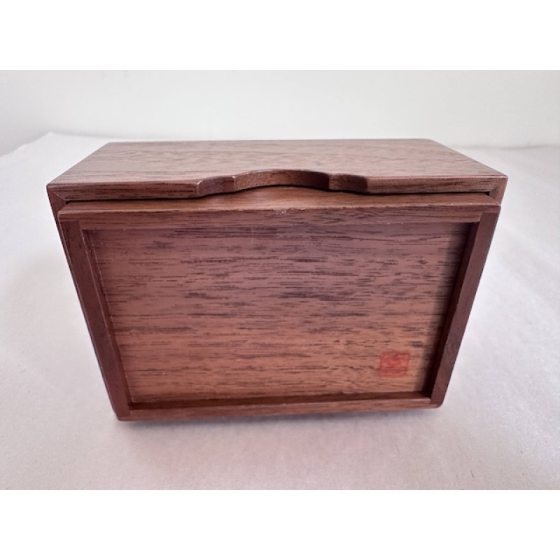 Contrary Card Case Tatsuo Miyamoto Karakuri