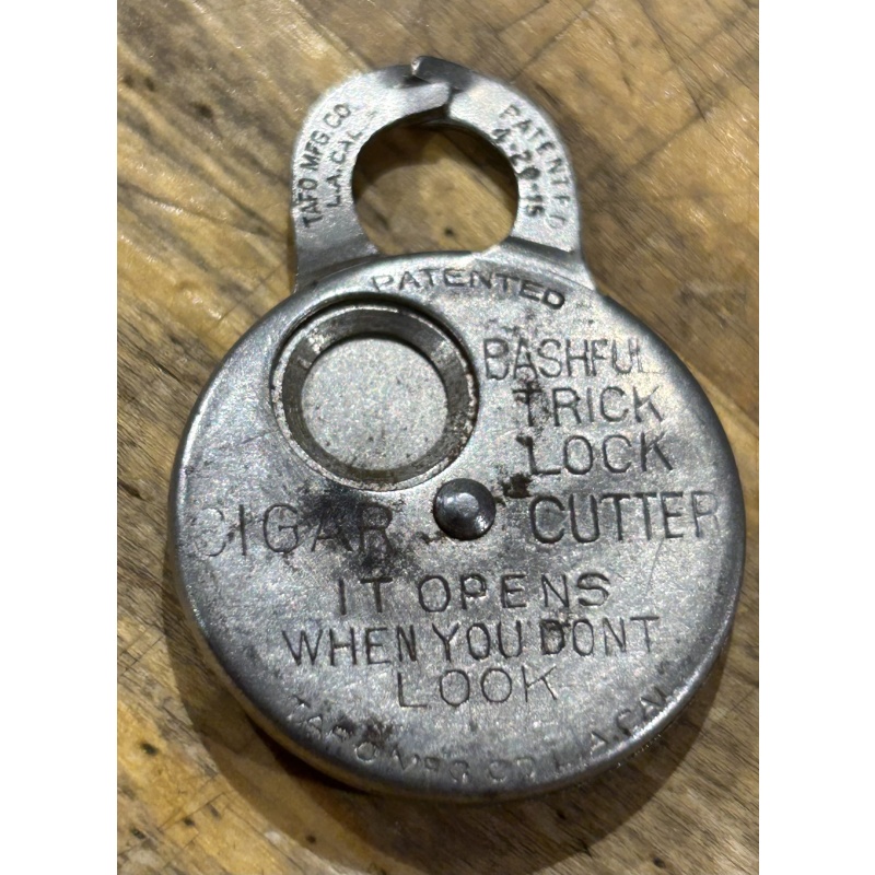 VINTAGE COLLECTIBLE BASHFUL TRICK LOCK CIGAR CUTTER - TAFO MFG. CO. L.A., CA.
