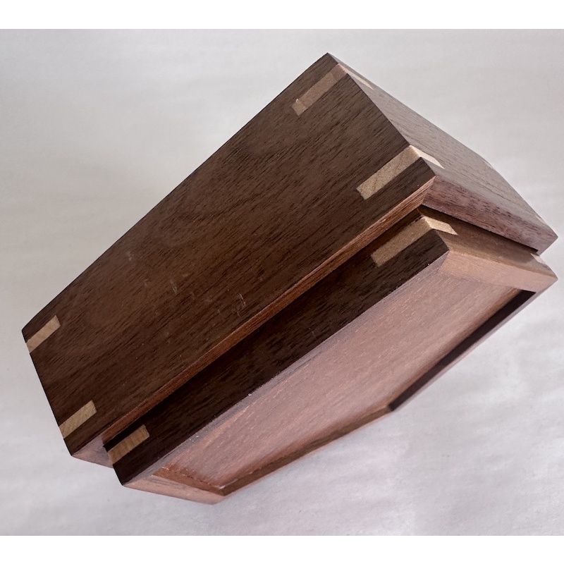 Pentagon Box designed by Akio Kamei