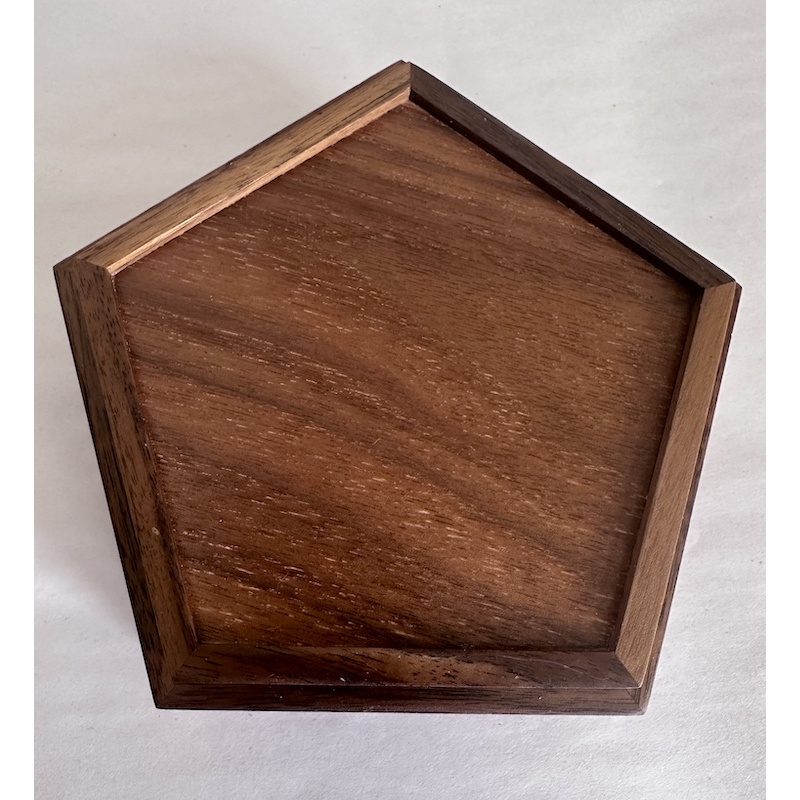 Pentagon Box designed by Akio Kamei