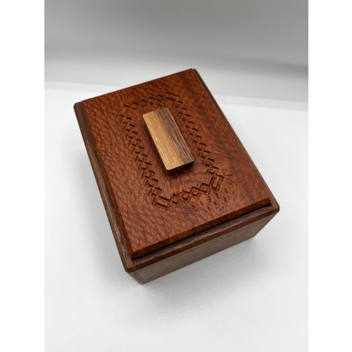Kleeshay Box - Dee Dixon