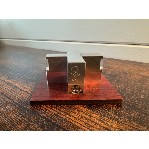 Sweta Cross Wil Strijbos