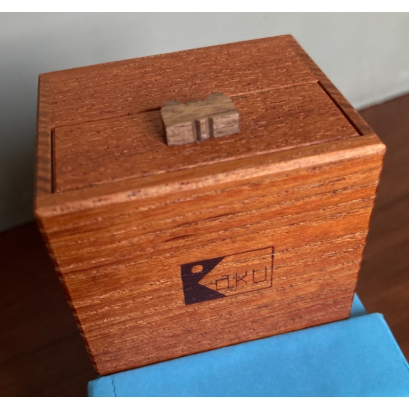 Thinking Bat by Yoh Kakuda