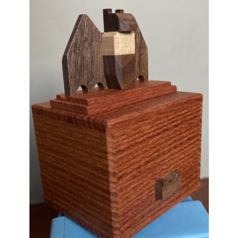 Thinking Bat by Yoh Kakuda