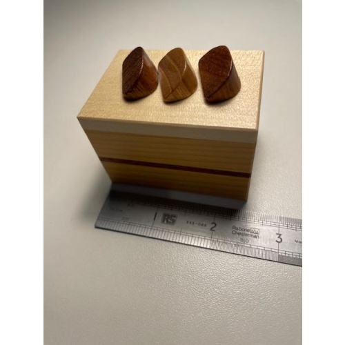 Karakuri Small Cake Box