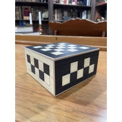 Chess Box - Benno de Grote