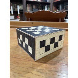 Chess Box - Benno de Grote