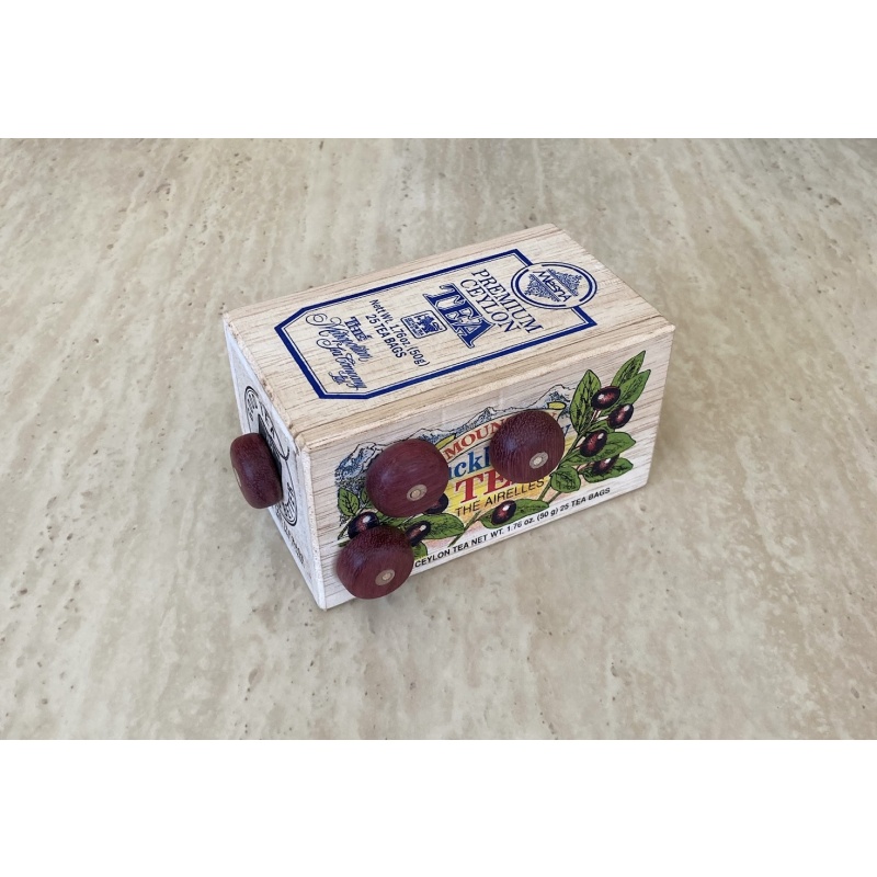 Huckleberry Tea Box