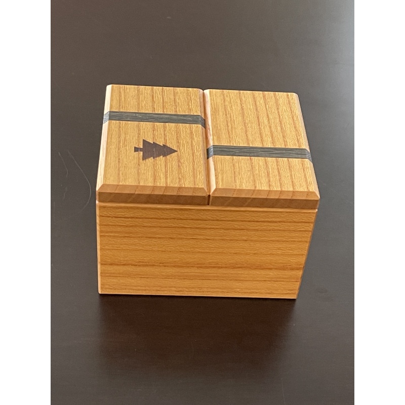 Drawer with a tree - Karakuri Box