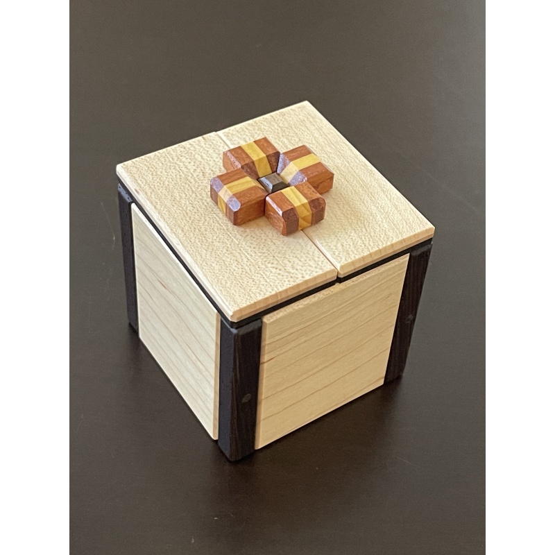 Reversible Box - Karakuri Box