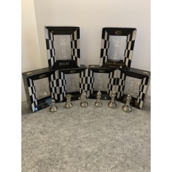 Hanayama Chess Set