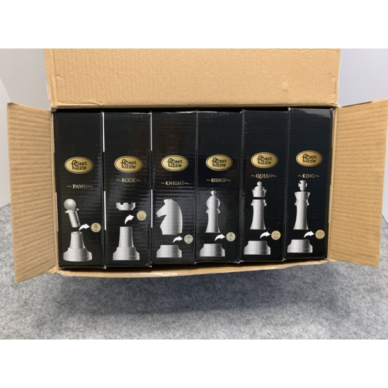 Hanayama Chess Set