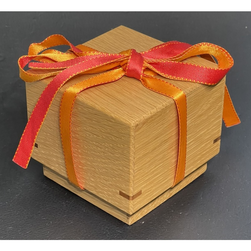 String Box by Fumio Tsuburai (Karakuri TU-14)