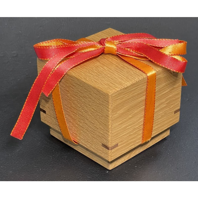 String Box by Fumio Tsuburai (Karakuri TU-14)