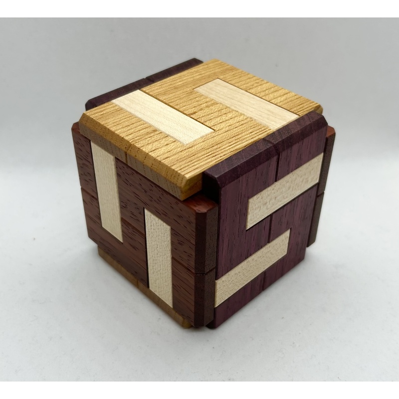 Karakuri Chocolate Cake Box