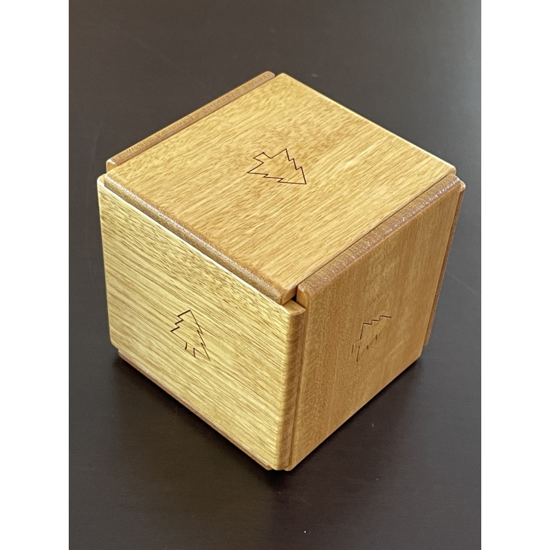 Box with 5 Trees - Karakuri Box