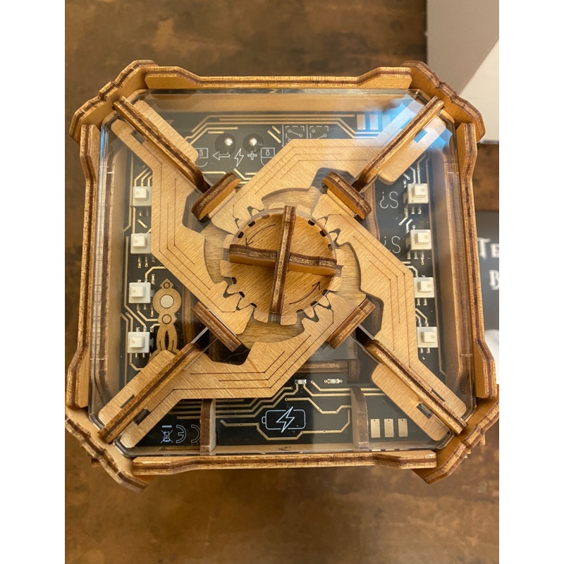 TESLA BOX puzzle