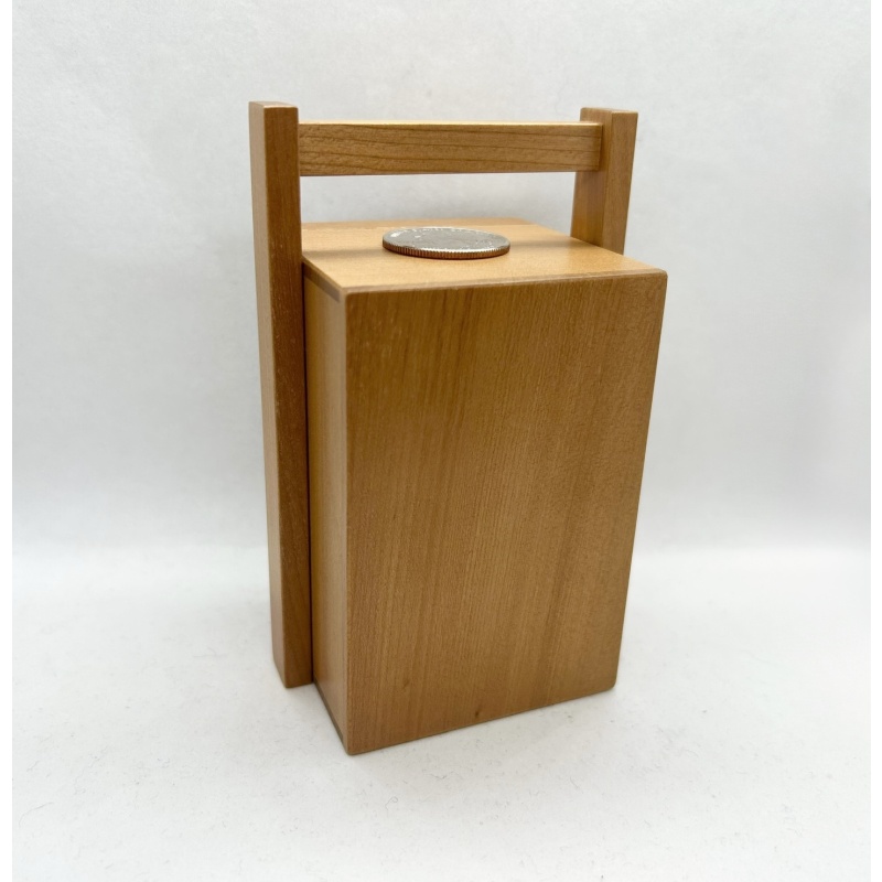 Ramen delivery box (2015) - Kyoko Hoshino (Karakuri)