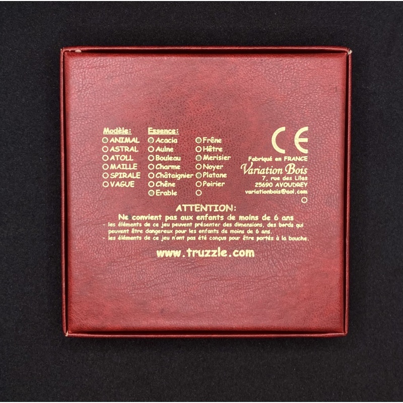 Truzzle 3D wooden cubes