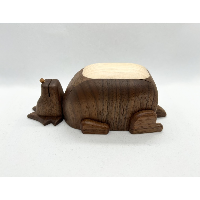 The wolf from Grimm (2017) - Osamu Kasho (Karakuri)