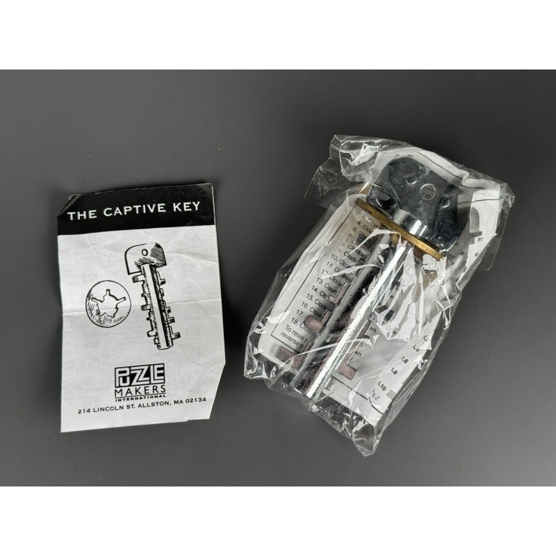 Captive Key by Oskar - Bits and Pieces