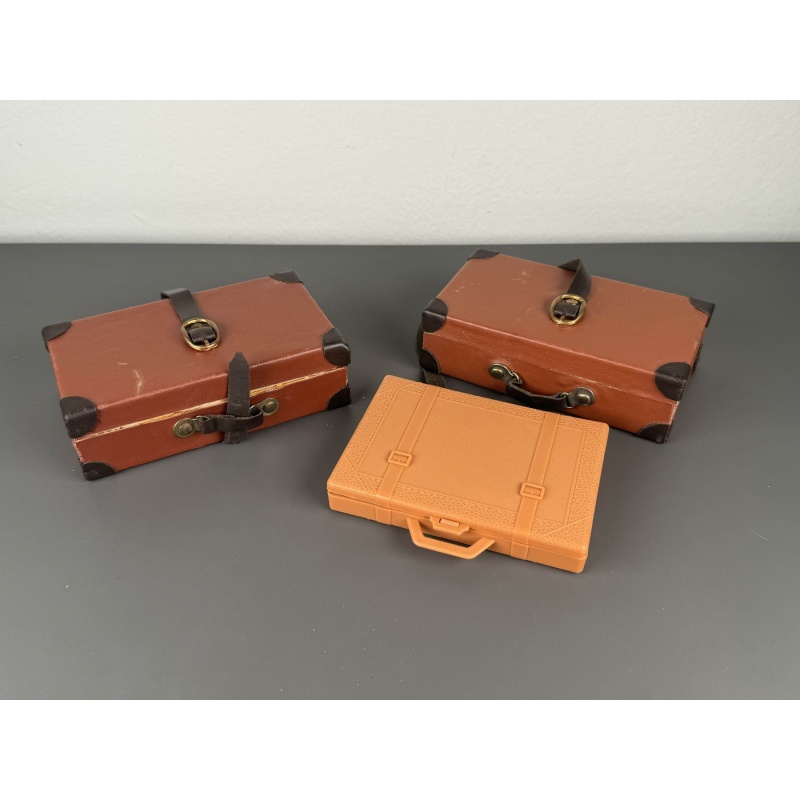 Suitcase Packing Set - Bits and Pieces