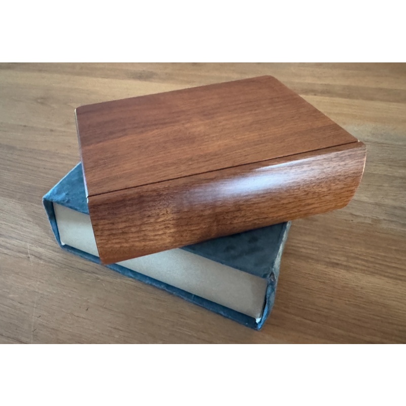 Akio Kamei book box - Karakuri