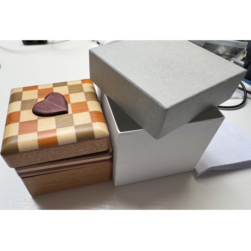 Good luck box - karakuri