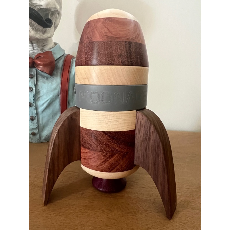 Moonage M5 (by Stephan Baumegger)