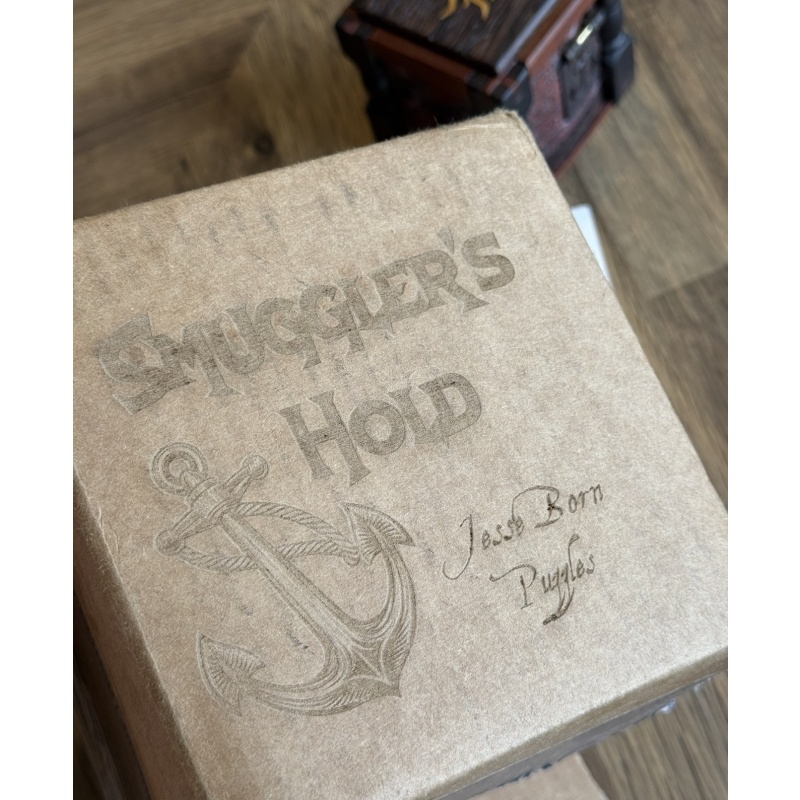 Smuggler's Hold - Jesse Born
